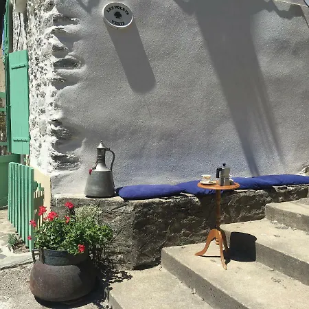 度假居 Les Volets Verts Miraval-Cabardes