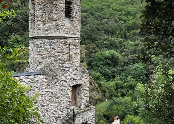 Les Volets Verts Miraval-Cabardes